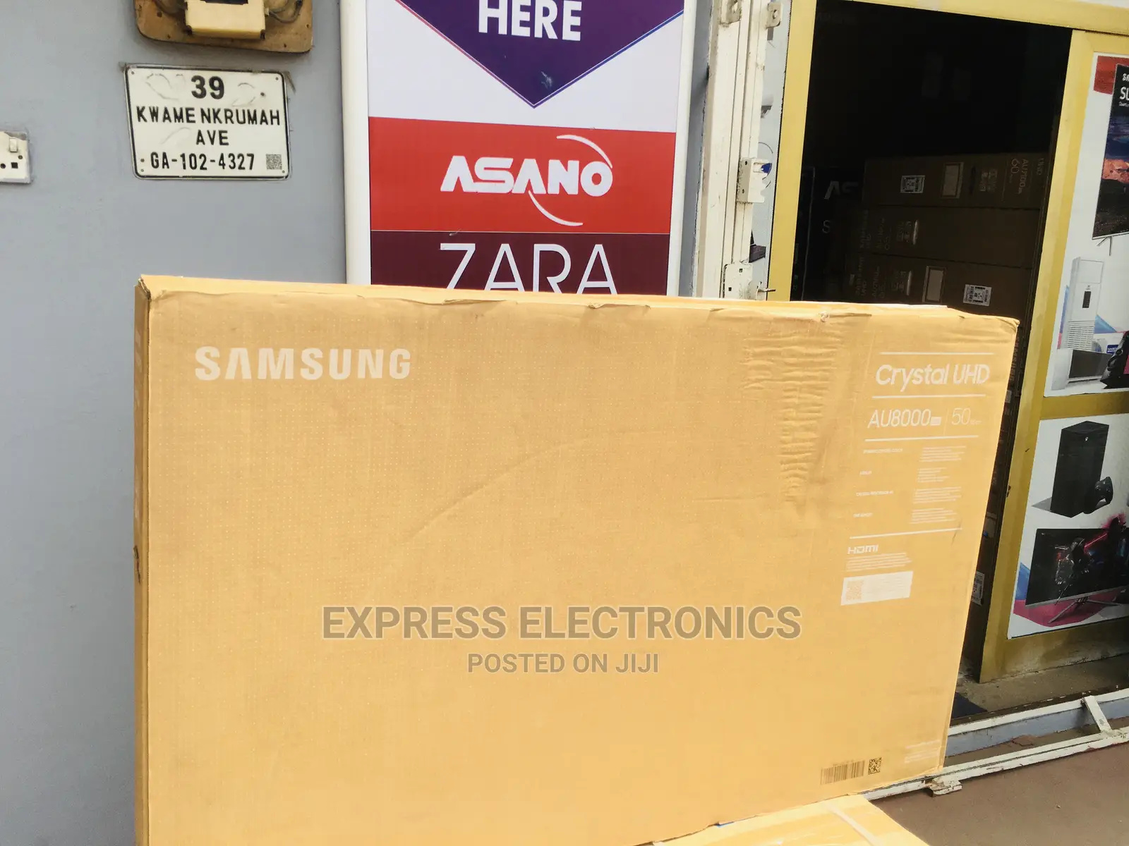 Enjoy Good Shade in Real Smart UHD Samsung 50”AU8000