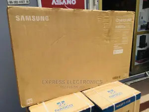 Enjoy Good Shade in Real Smart UHD Samsung 50”AU8000