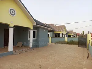 3bdrm House in Tema Community 25 for sale