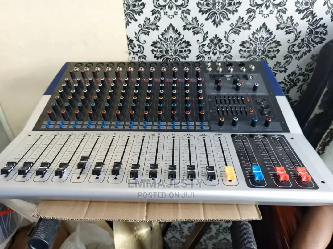 Yamaha Powered Mixer