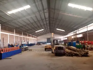 Warehouses to Let 1000 Square Meter at Dwowulu