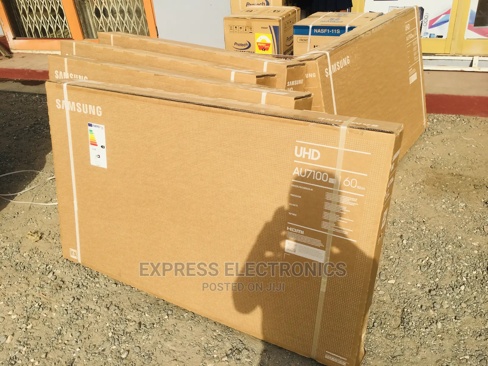 Clear Picture Quality Samsung 60” UHD Real Smart AU7172