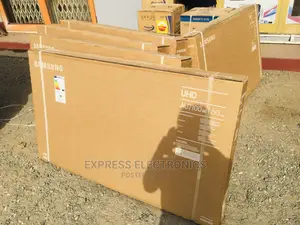 Clear Picture Quality Samsung 60” UHD Real Smart AU7172