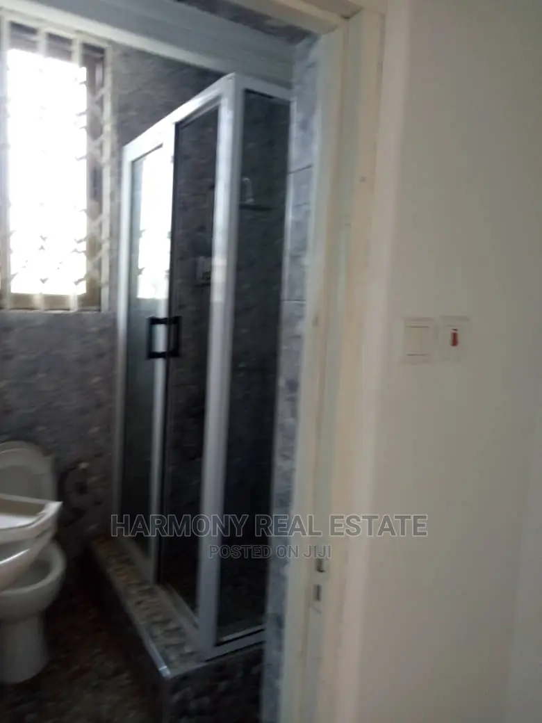 6bdrm House in Roman Ridge for sale