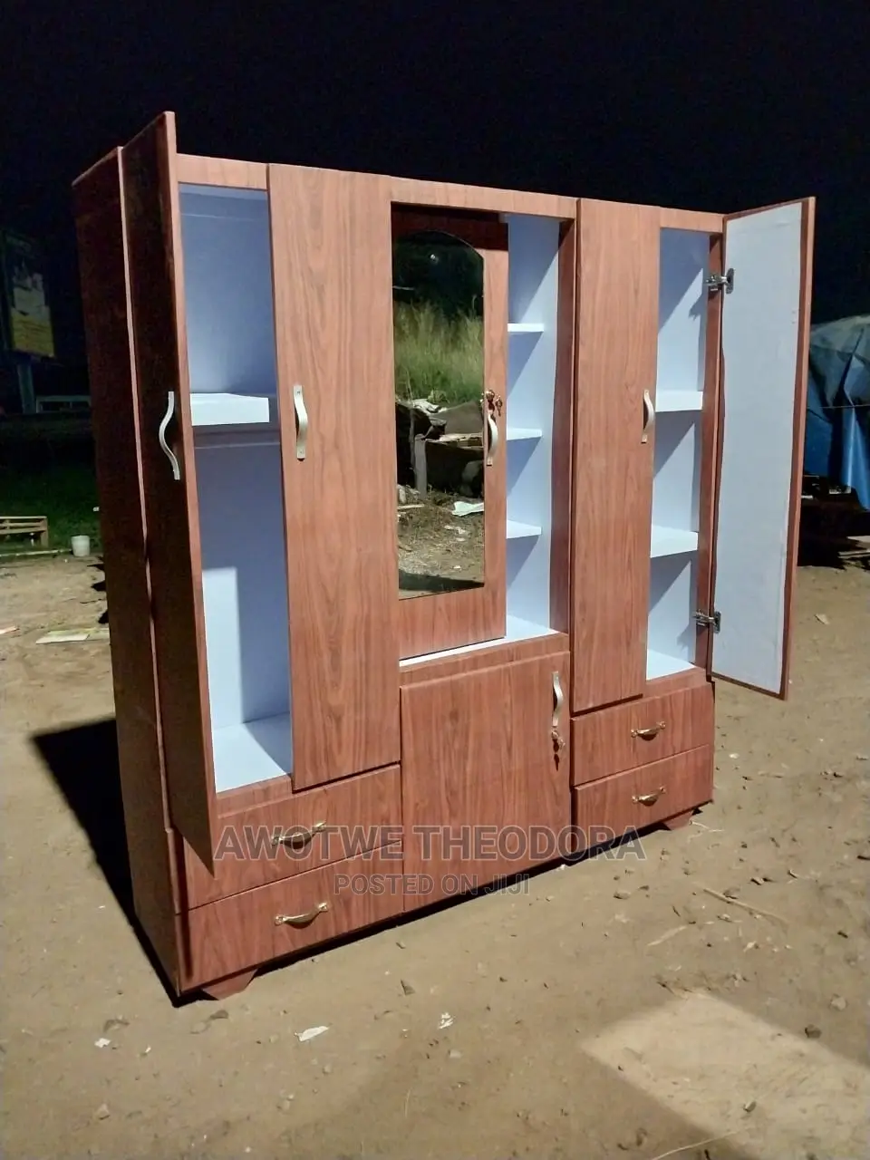 Quality 4in1 Wardrobe (Payment After Delivery)