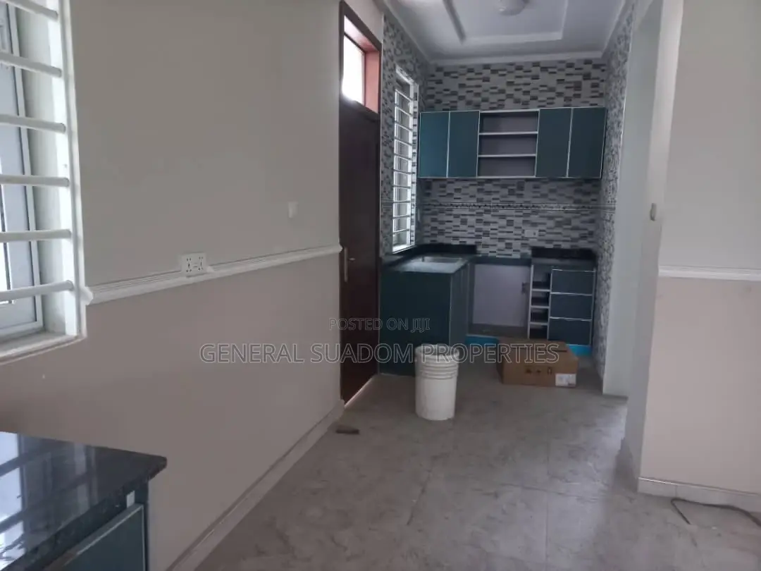 4bdrm Duplex in Suadom Properties, Baatsona Total for rent