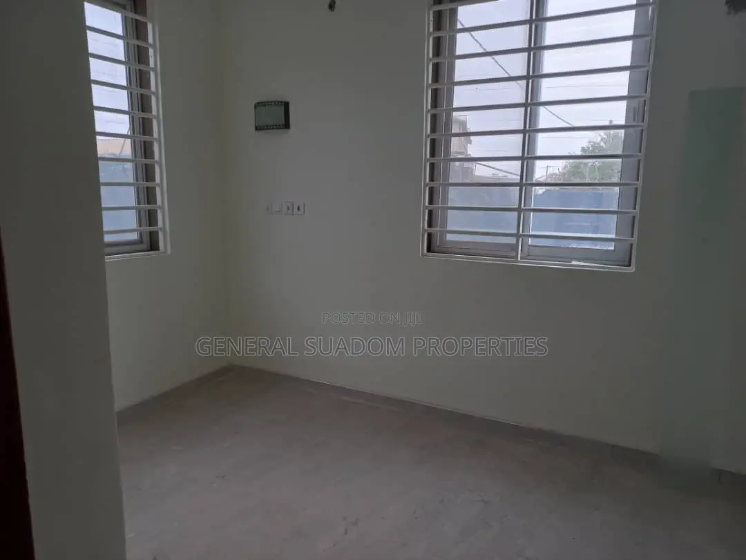 4bdrm Duplex in Suadom Properties, Baatsona Total for rent