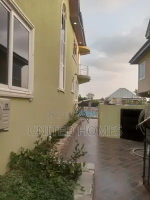 4bdrm House in Pokuase for Sale