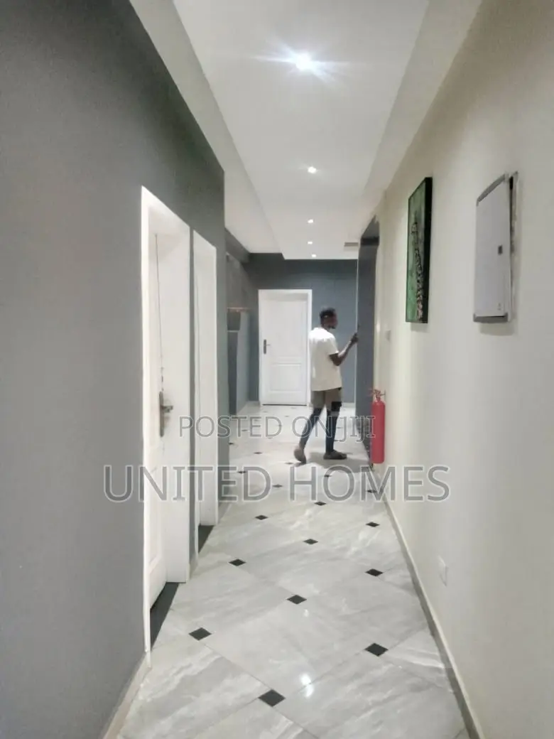 4bdrm House in Pokuase for Sale