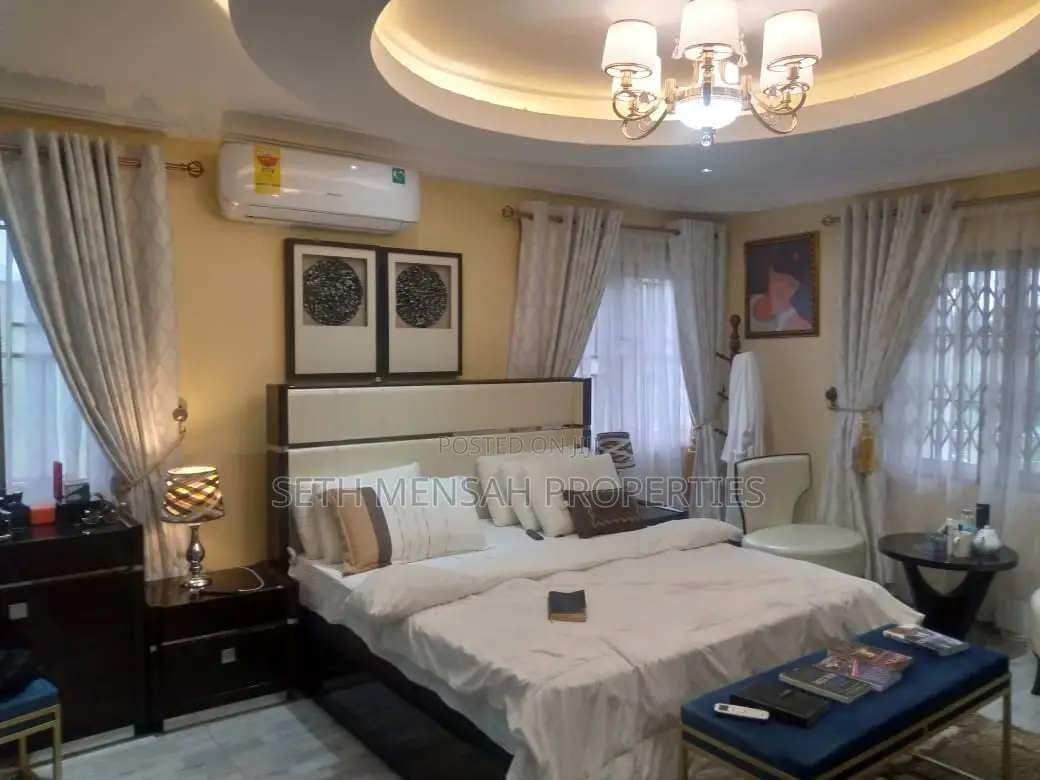 5bdrm House in Skm, Pokuase for Sale
