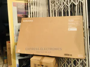 +Free DSTV 50”UHD Smart QLED Samsung Tv Led