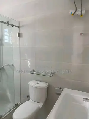 3bdrm House in Suadom Properties, Baatsona Total for rent