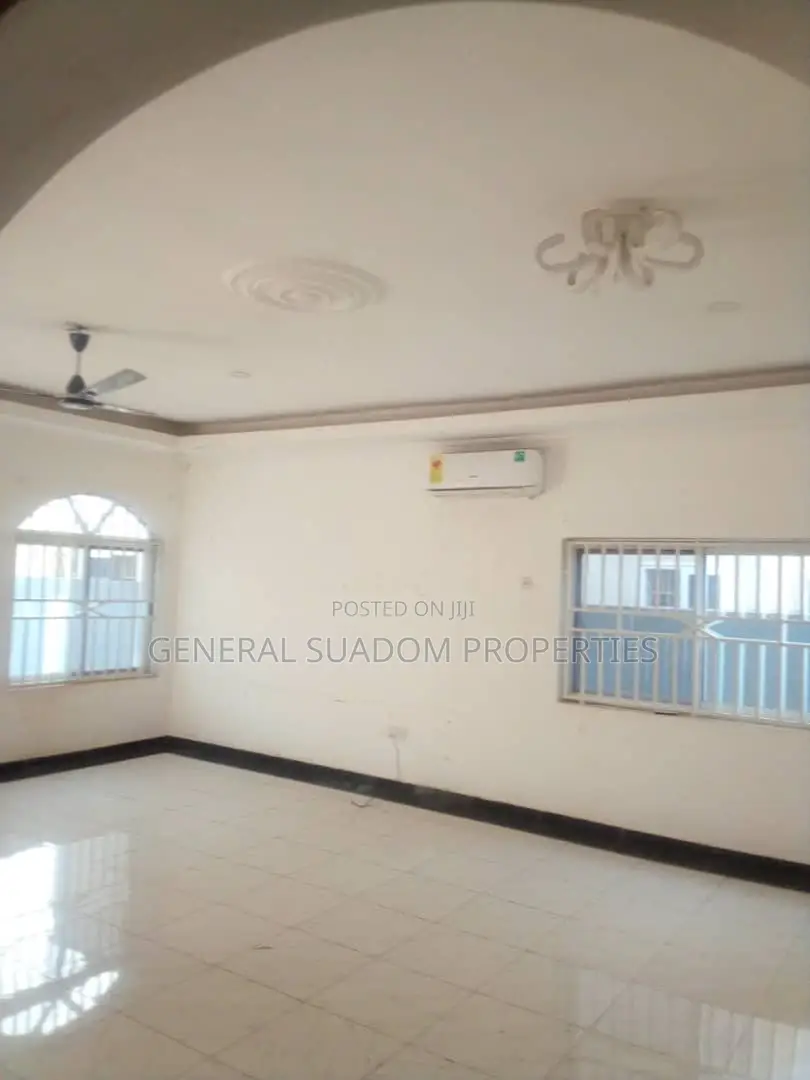 3bdrm House in Suadom Properties, Baatsona Total for rent