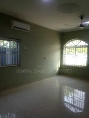 3bdrm House in Suadom Properties, Baatsona Total for rent
