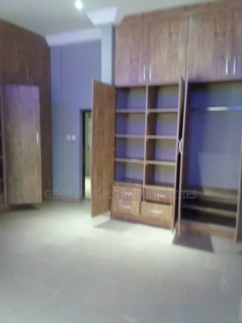3bdrm House in Suadom Properties, Baatsona Total for rent