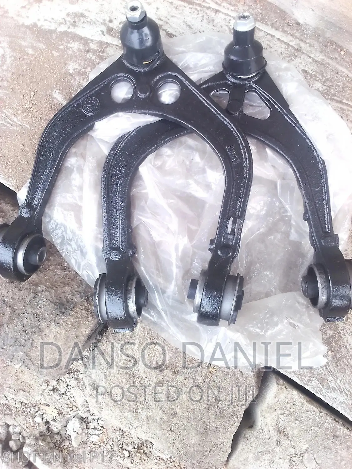 Chrysler 300 2×4 Upper Arm