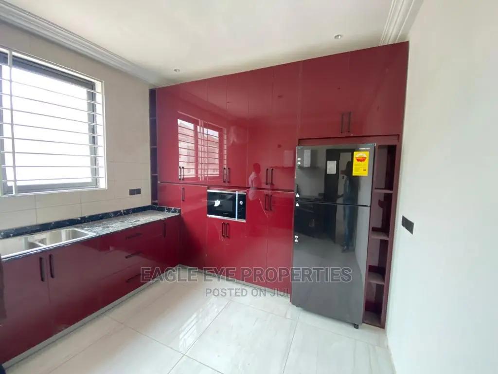 3bdrm House in Adenta for sale