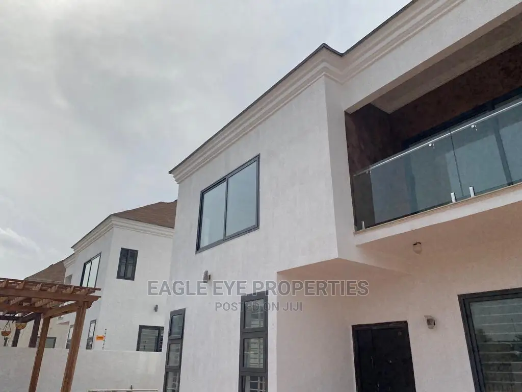 3bdrm House in Adenta for sale
