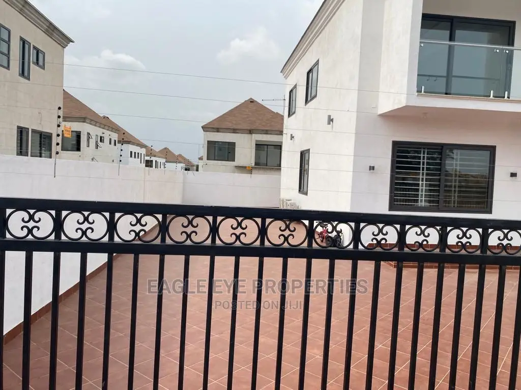 3bdrm House in Adenta for sale