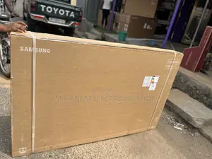 Ultra Slim Samung 2022 Edition 75” Series 8 Crystal UHD Tv