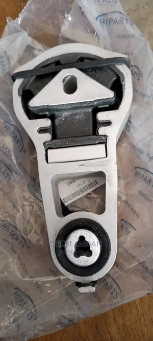 Ford Explorer.5L Torque Strut Mount