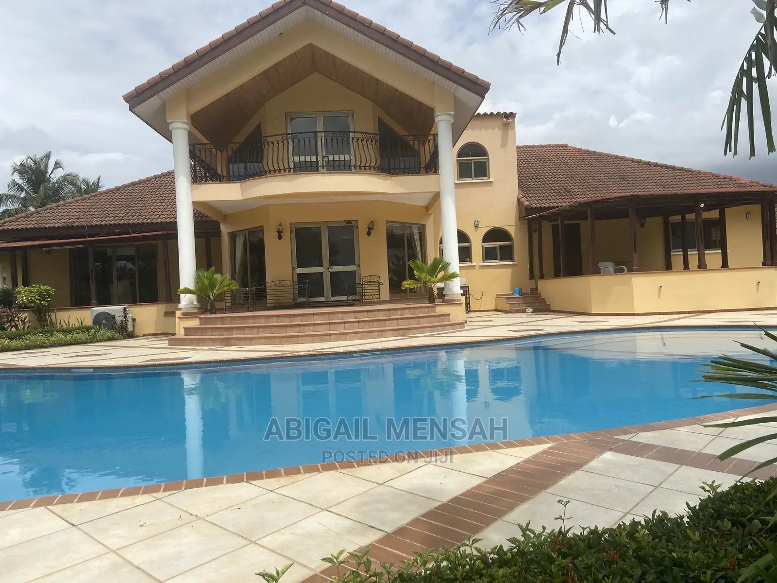 A Luxurious Mansion In Trasacco Valley Estate Phase 1