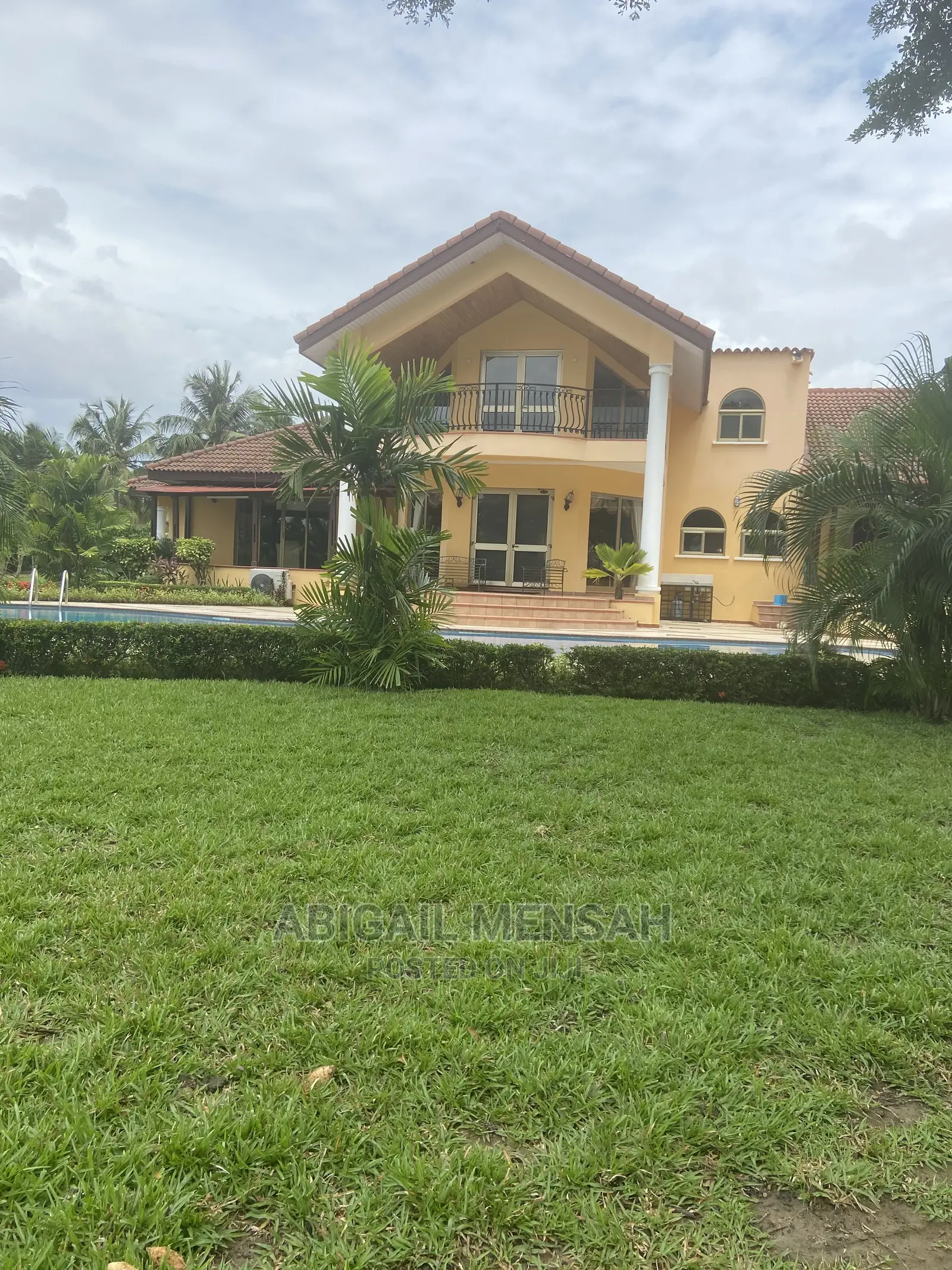 A Luxurious Mansion In Trasacco Valley Estate Phase 1