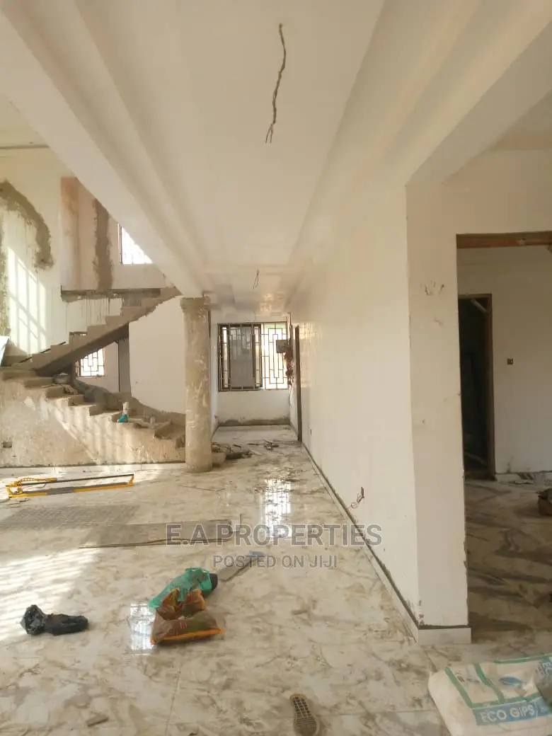 4bdrm House in E a Properties, Ghana Flag for Sale