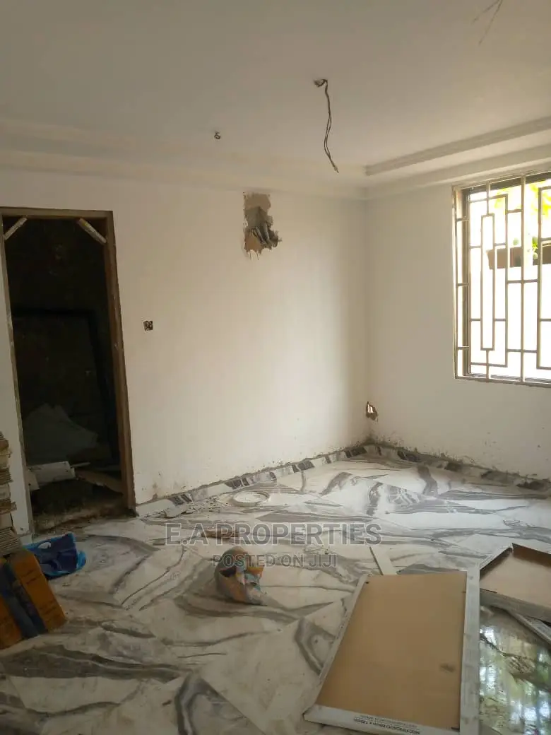 4bdrm House in E a Properties, Ghana Flag for Sale