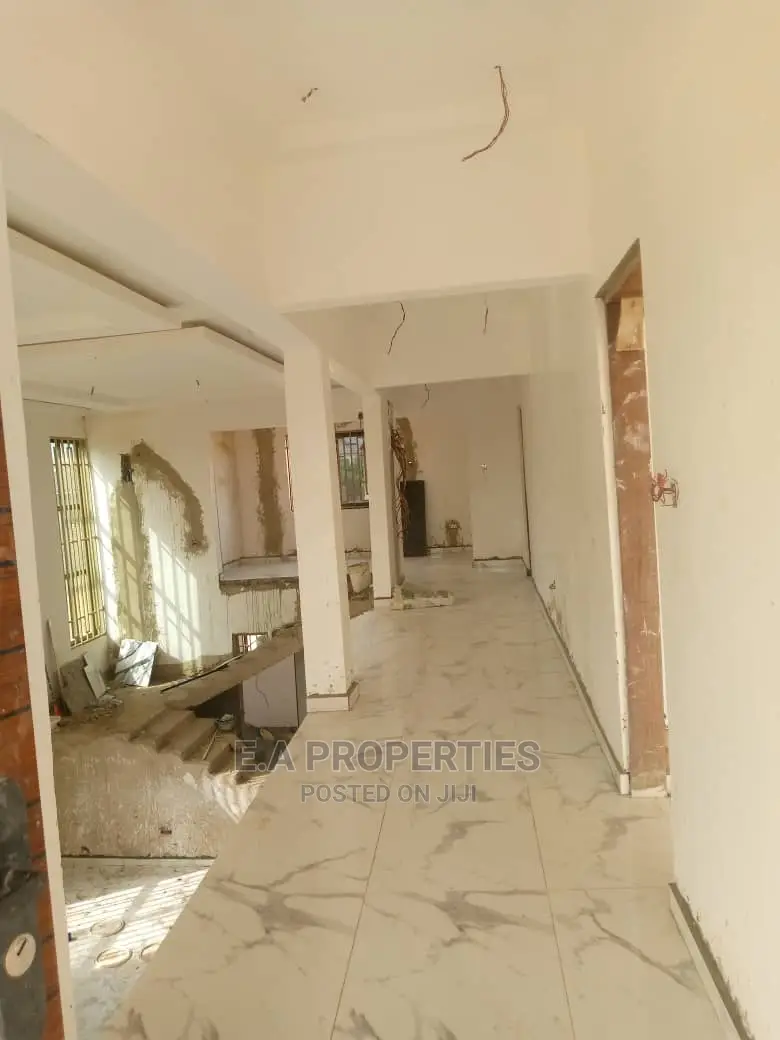 4bdrm House in E a Properties, Ghana Flag for Sale