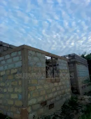 5 Bed Room Uncompleted House