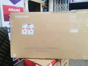 55”UHD Real Experience Smart Samsung QLED Tv {Free DSTV}