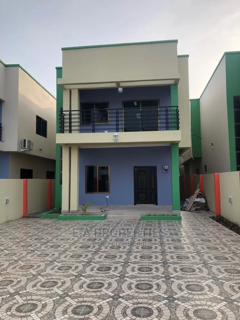 4bdrm House in E a Proprties, Ghana Flag for Sale