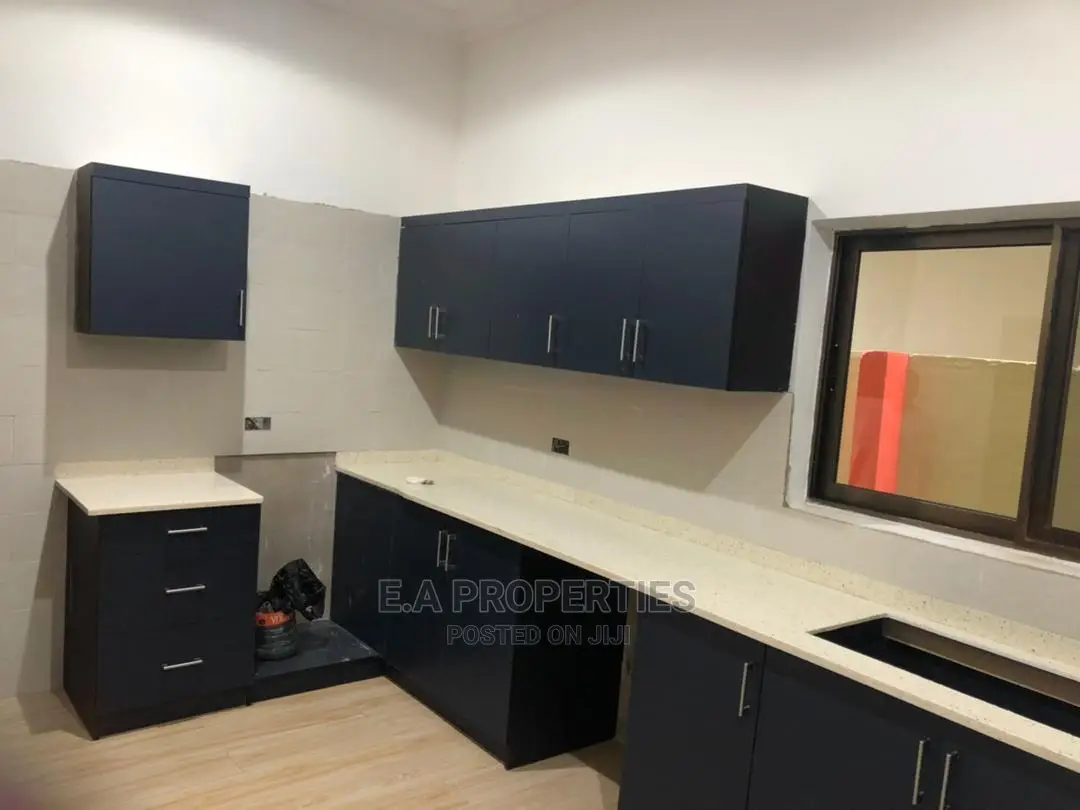 4bdrm House in E a Proprties, Ghana Flag for Sale