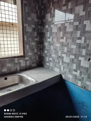 1bdrm House in Showda Empire, Kwashieman for rent