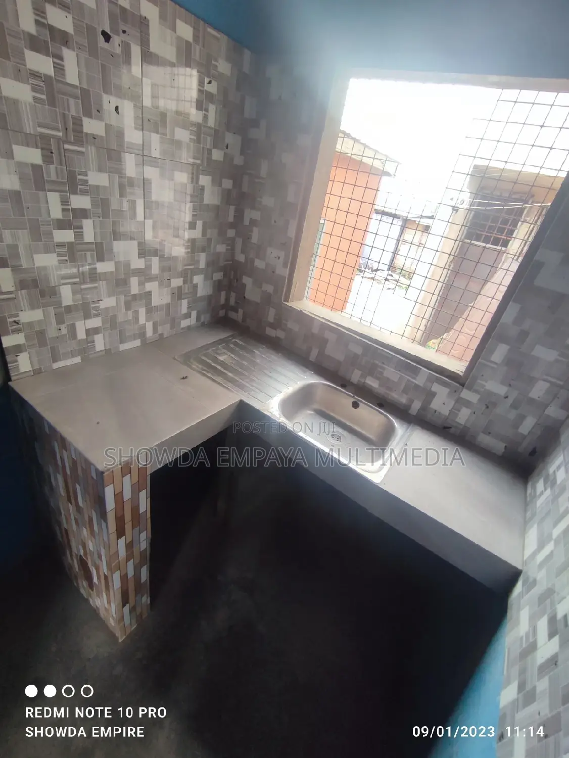 1bdrm House in Showda Empire, Kwashieman for rent