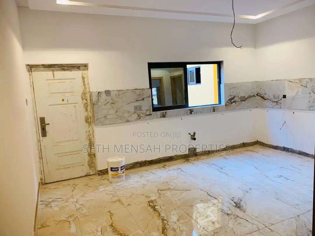 5bdrm House in Skm Property, East Legon for Rent
