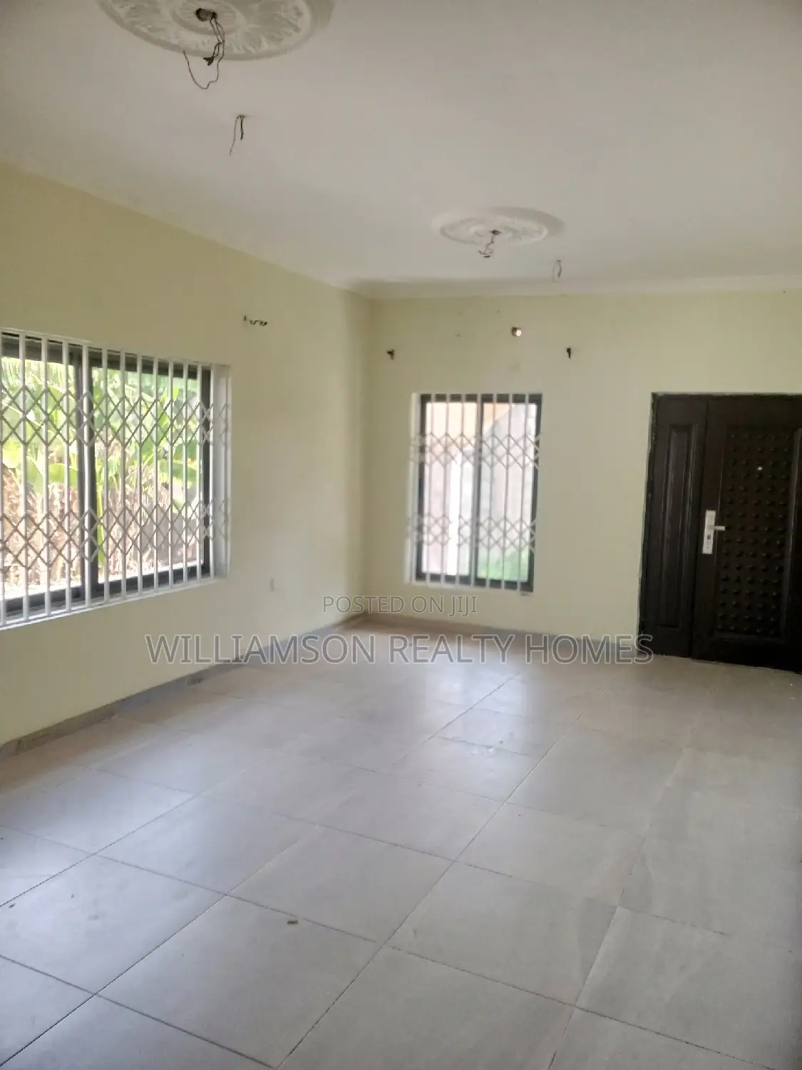 2bdrm Apartment in Community 18 Area, Spintex for rent