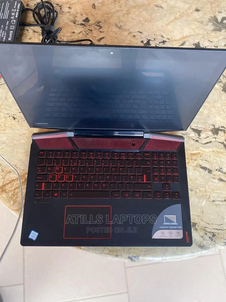 Laptop Lenovo Y70 8GB Intel Core I5 HDD+SSD 1.5T