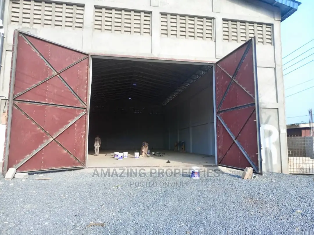 1950 Sqm Warehouse for Rent at Spintex