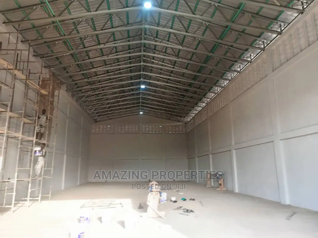 1950 Sqm Warehouse for Rent at Spintex