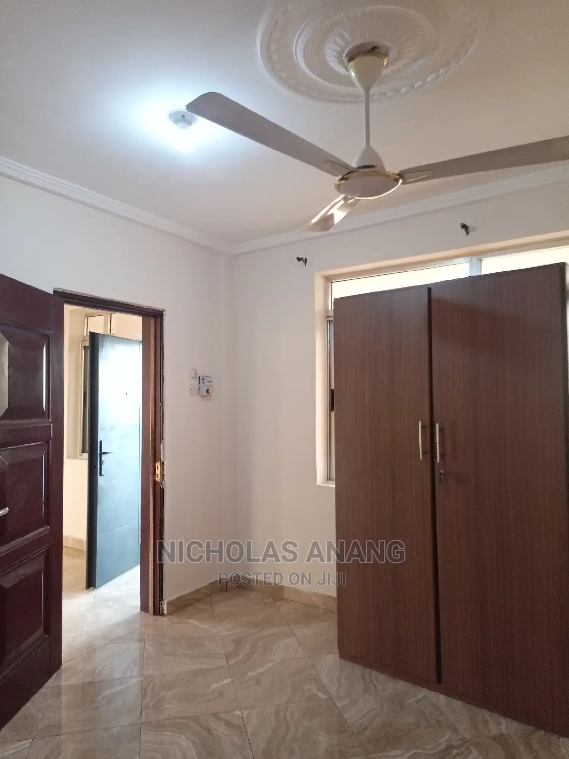 2bdrm Apartment in the Dorns Properties, New Town for Rent