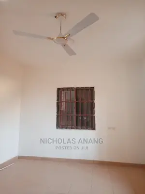 3bdrm Apartment in Dorns Properties, New Town for rent