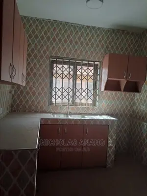 3bdrm Apartment in Dorns Properties, New Town for rent