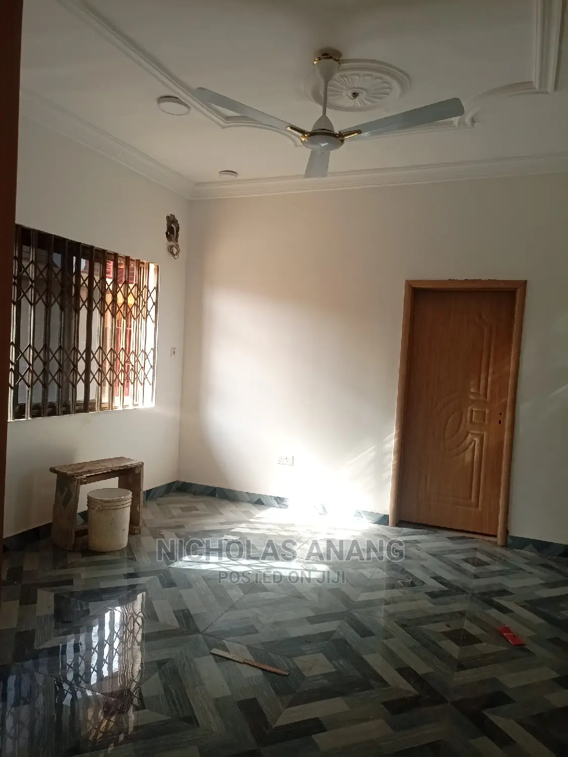 3bdrm Apartment in Dorns Properties, New Town for rent