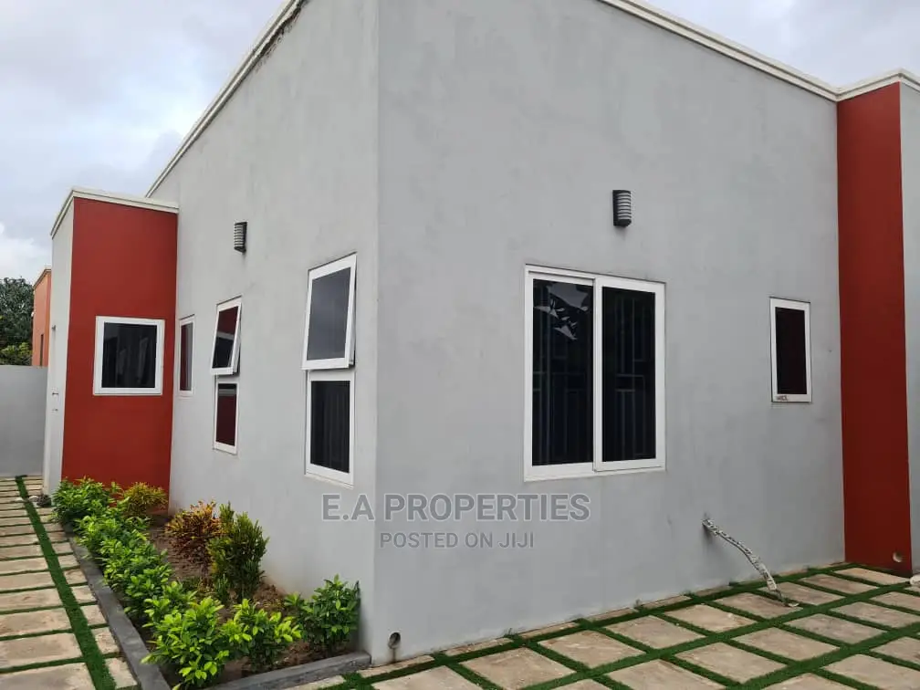 4bdrm House in E a Properties, Frafraha for Sale