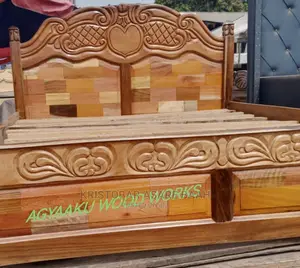 Mixwood Carving King Size Bed