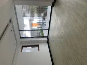 4bdrm House in Skm Property, Cantonments for Sale