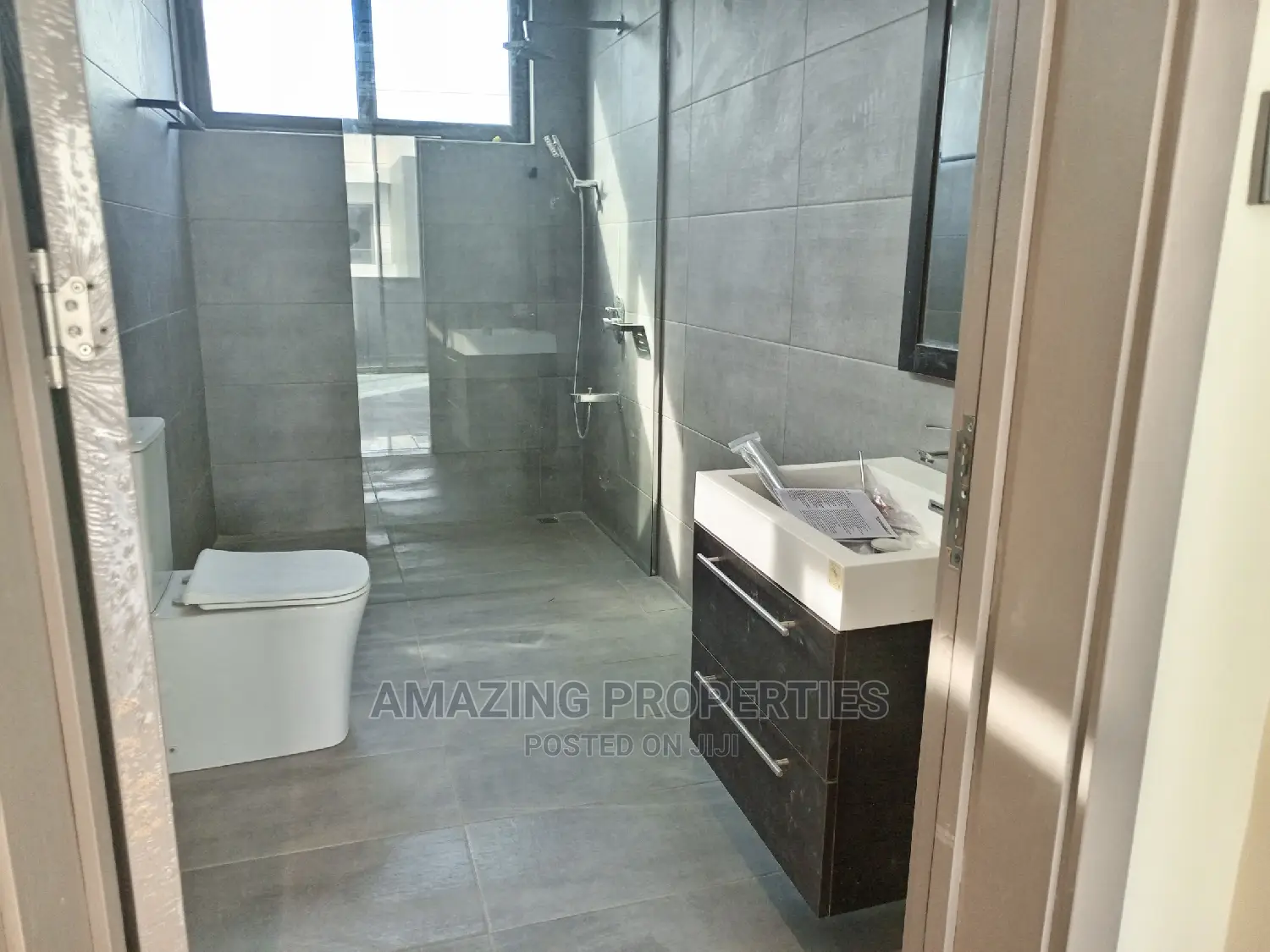 2bdrm House in 2 Bedrooms Available for rent