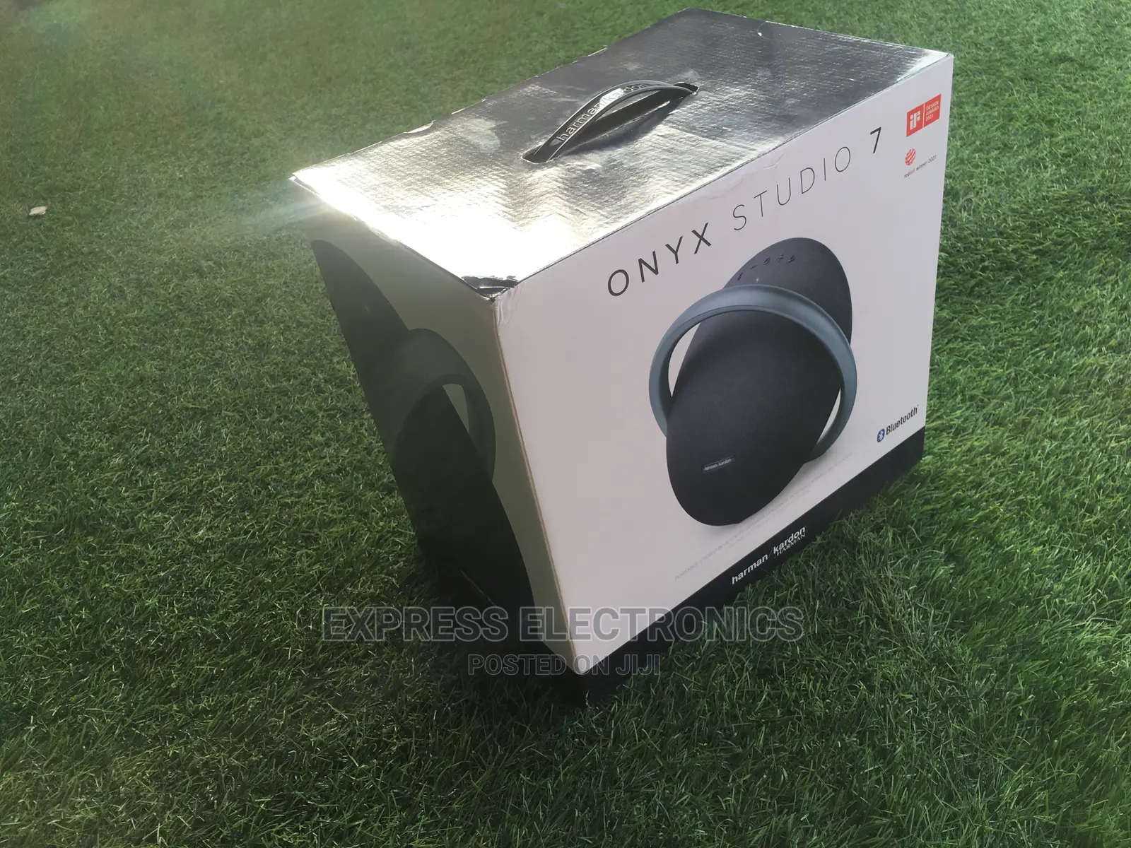 Get Less Onyx’S 7 Studio Bluetooth Speaker(Harman Kardon)